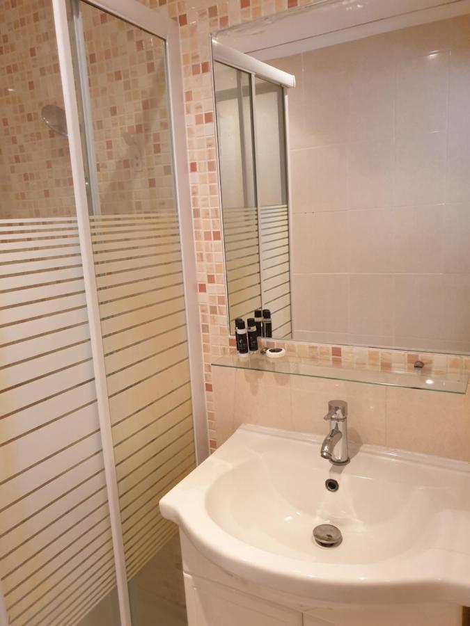 Double Room With Private Bathroom Arrentela Exterior foto